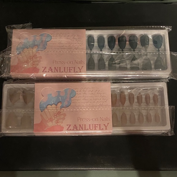 Other - Zanlufly Press-On Nails Set